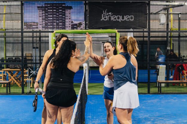 ¡Juega 1hr de Pádel!